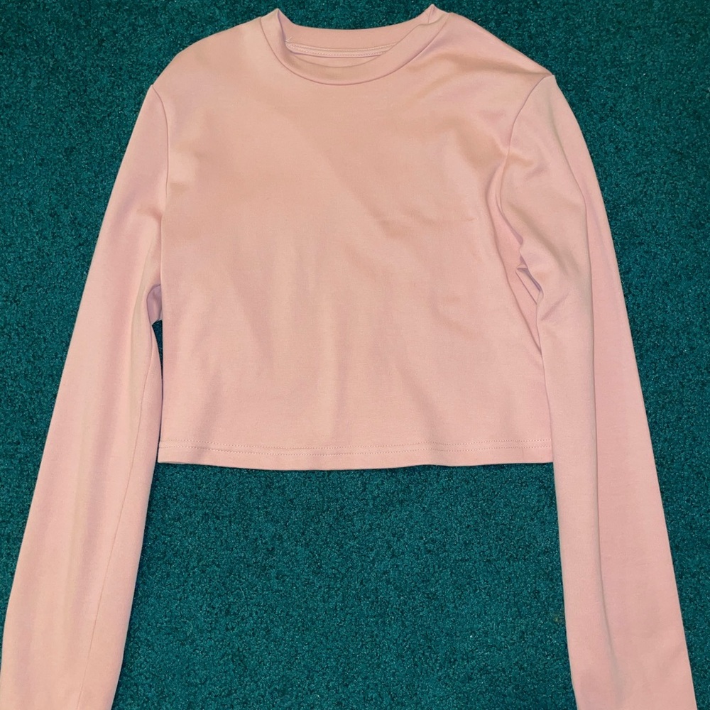 Shein baby pink crop top longsleeve!